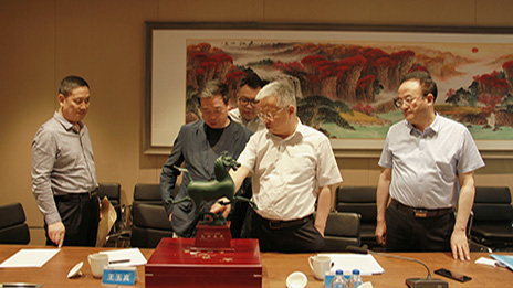 ������ح�᳤�������������г���ΰһ����k��Ǯ��֮�Ҽ����ܲ�������̸