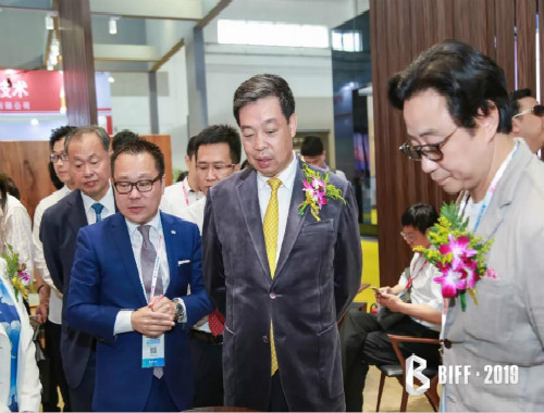 20190625144411_0v5fnnjhul 20190625144411_0v5fnnjhul