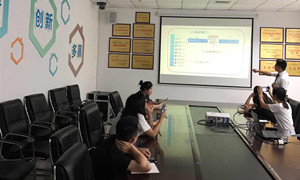 �˲��귢չ�����۹���̨����Ա��Ʒ�䲼��ѵ